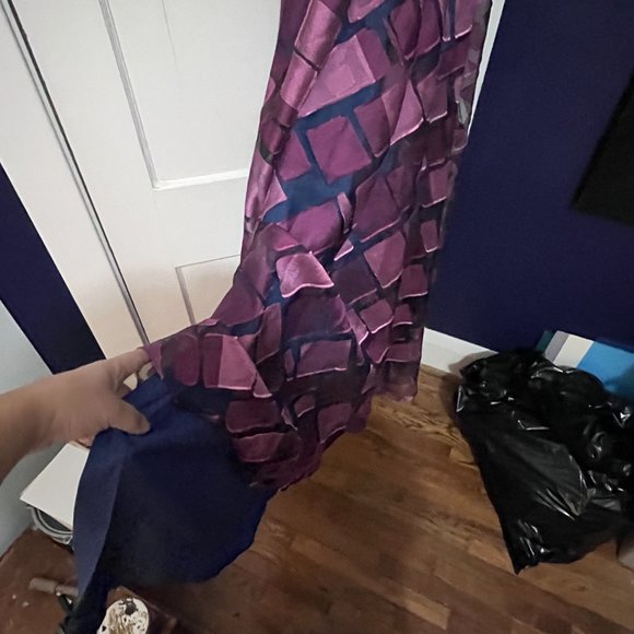 THEIA Designer Dress - Picture 4 of 8